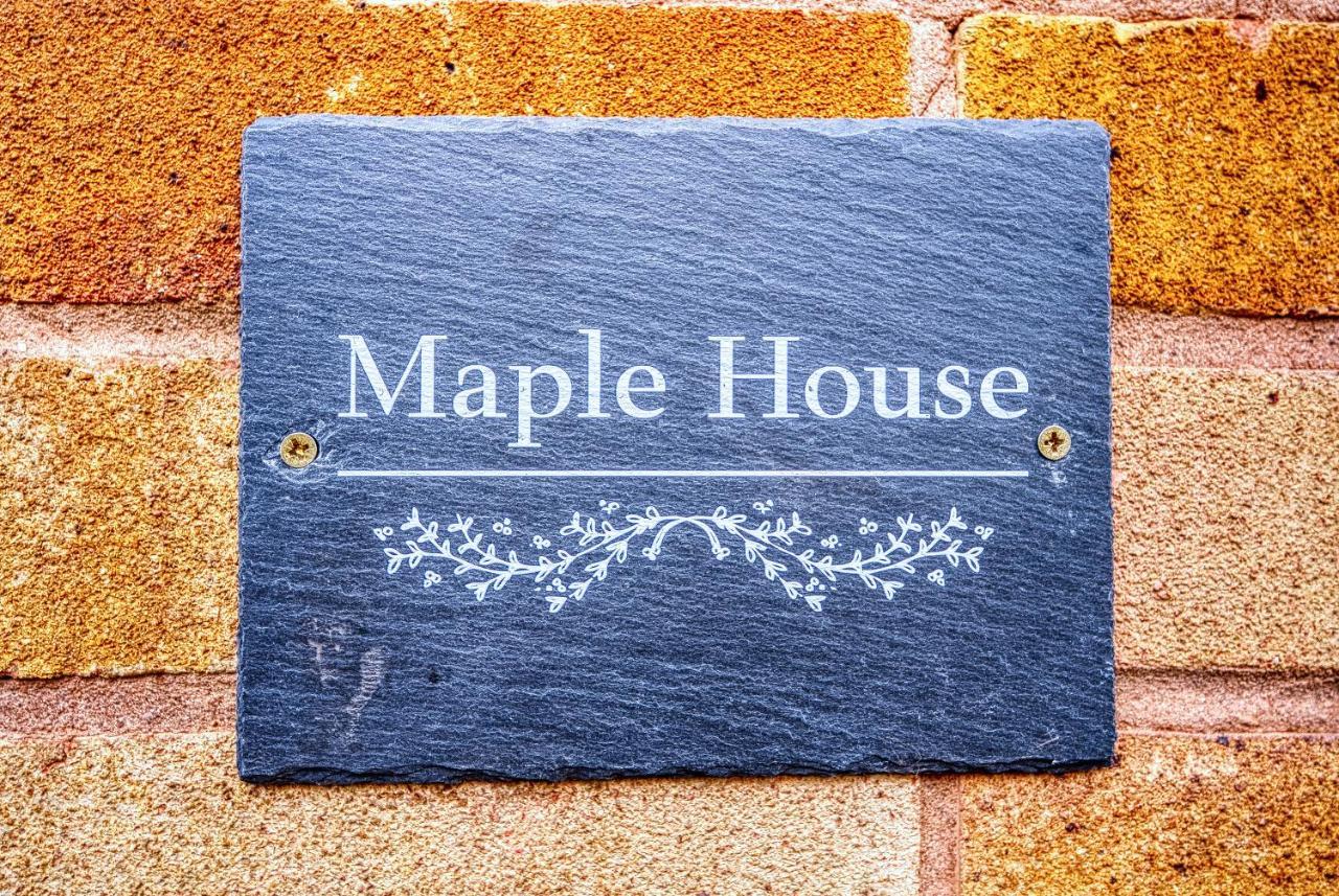 Elegant 5 Bed House - Sleeps 9, Central Solihull, Nec, Jlr, Hs2, Resorts World, Airport Business And Leisure Stays, ภายนอก รูปภาพ